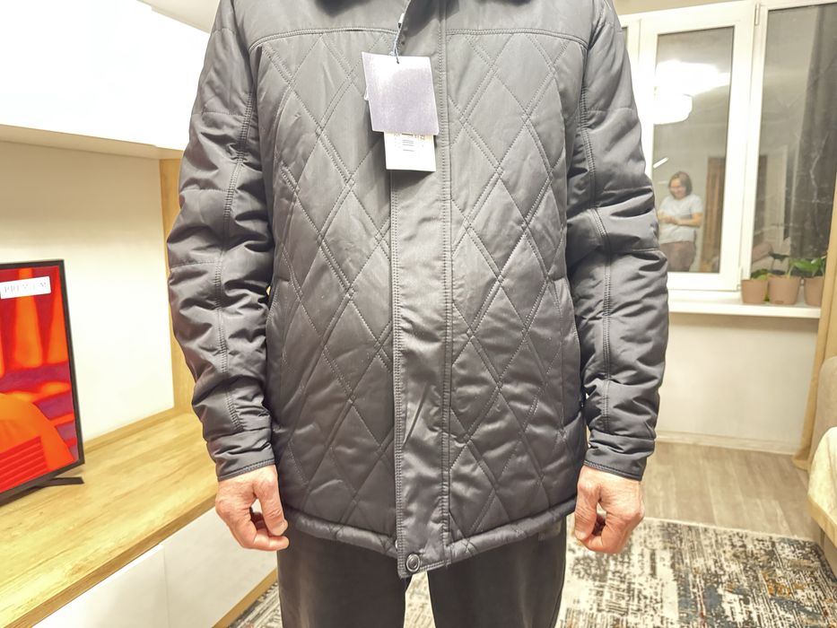 Куртка продам новая