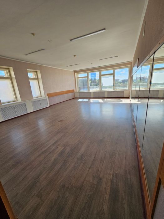 Сдается зеркальный зал