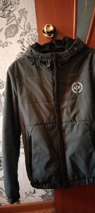 Продам куртку в отличном состоянии