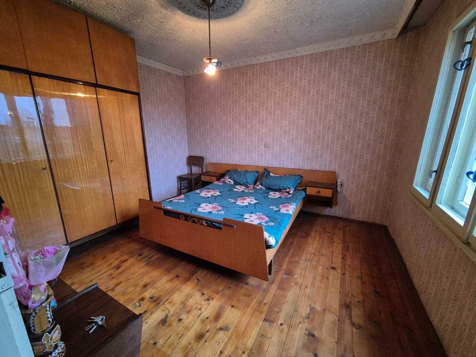 Продава се Къща в с. Обнова, Област Плевен - 188 кв.м за 133 €/кв.м - Снимка #15