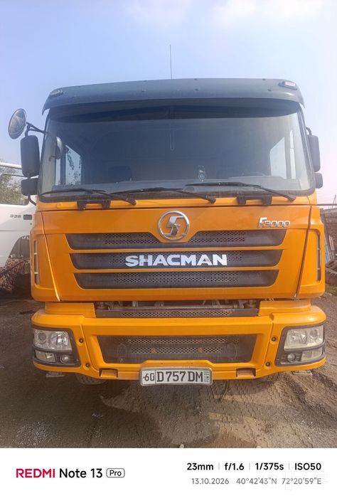 SHACMAN Ideal holatdagi ishlab turgan mashina