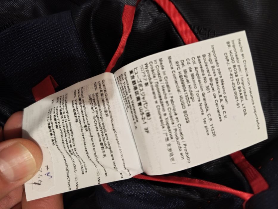 Sacou HUGO BOSS – Nou cu etichetă – 100% lână virgină