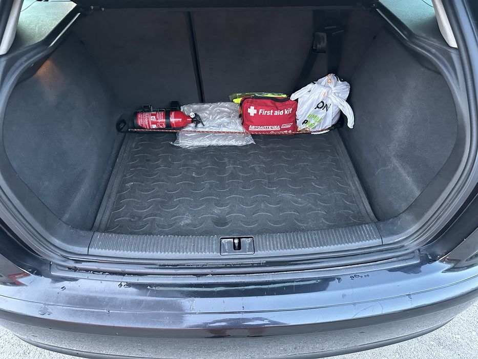Продавам Audi A3 2.0TDI 140 DSG!