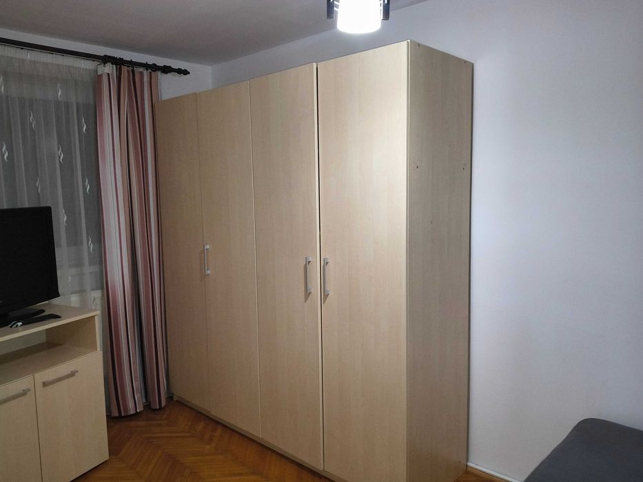 Apartament 4 camere de inchiriat