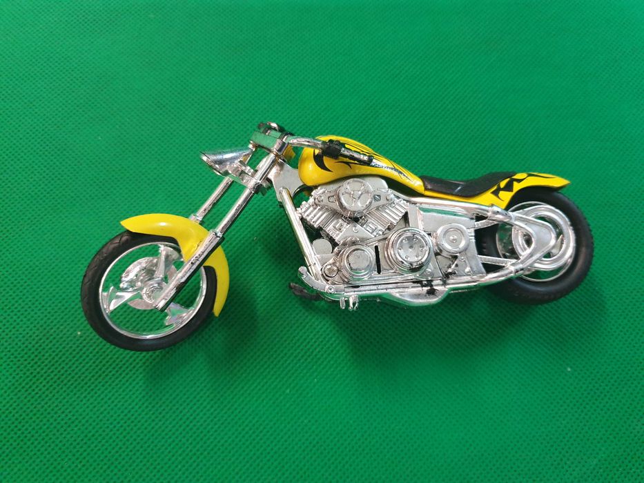 LOT Motociclete diverse scara 1/24