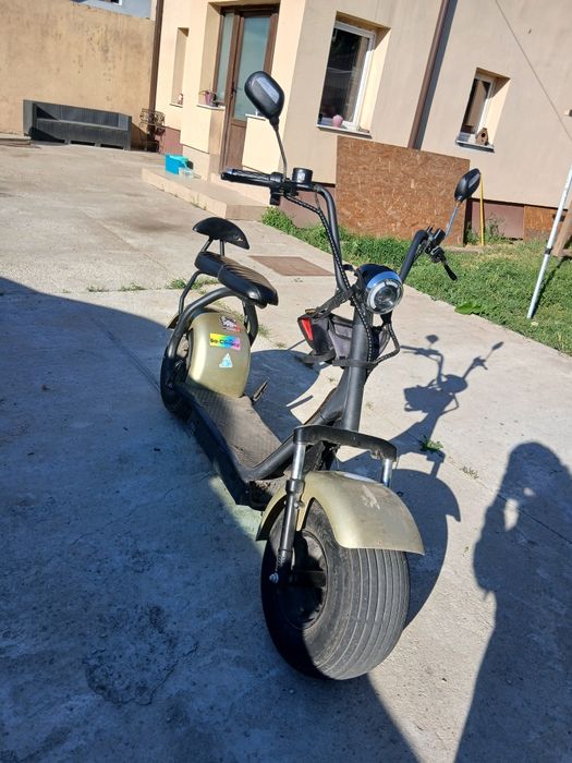 Scuter electric.