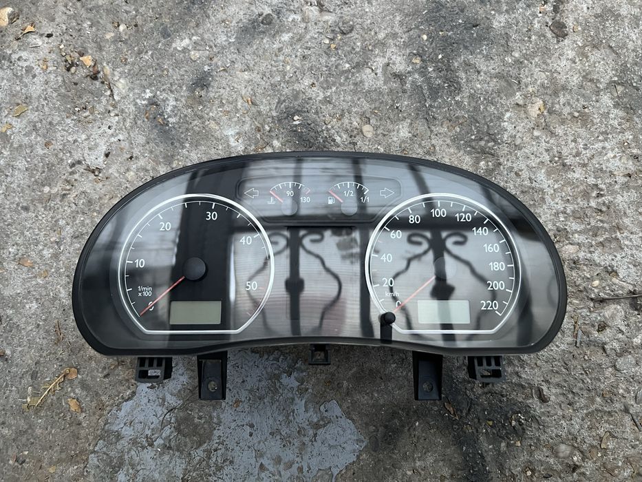Ceasuri Bord | VW Polo 9N / 9N3 | 1.4 / 1.9 TDi Diesel | Piese Plansa Panou Indicator Consola Centrala Comanda KM Volan Airbag Buton Butoane Clima