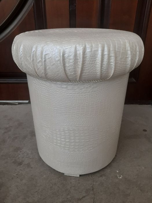 Пуфик 160 000 сум и 180 000 сум