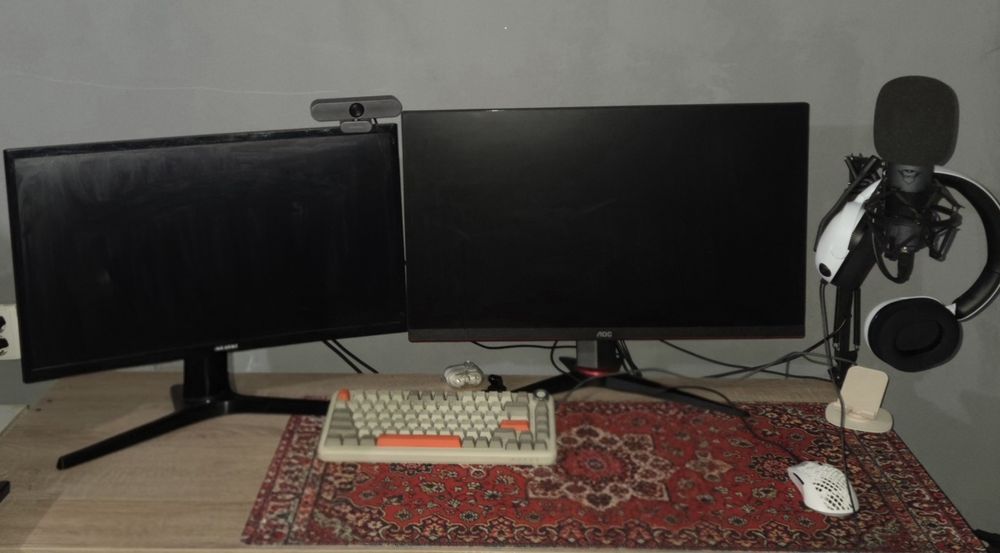 Vând pc gaming nou