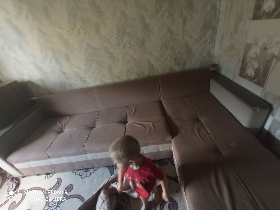 Диван угловой б/у