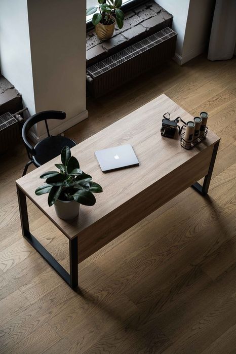 Игровой компьютерный стол loft стол
Парта
Stol