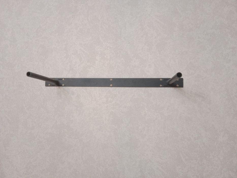 Продам2полки белые