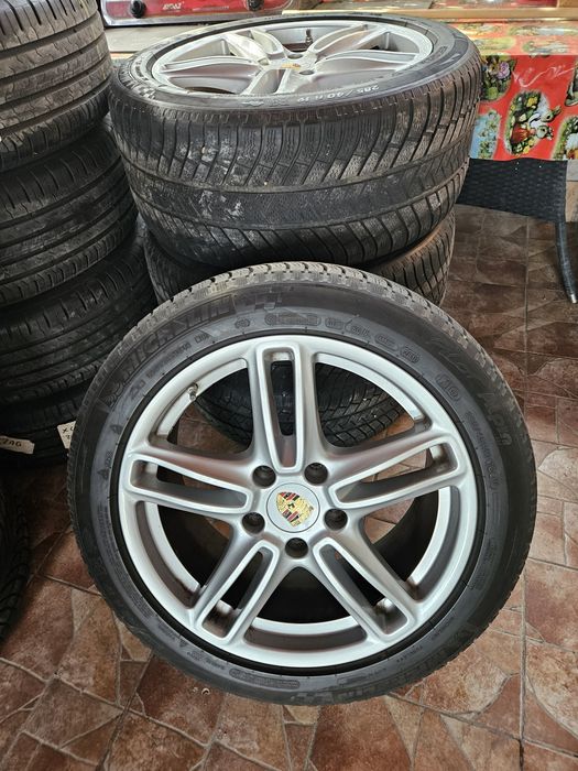 Vînd mai multe modele de jante aluminiu vw.volvo.audi .range rover. Ferrari