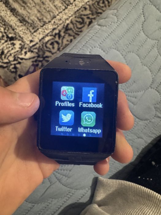 Ceas inteligent smartwatch cu slot slim si camera