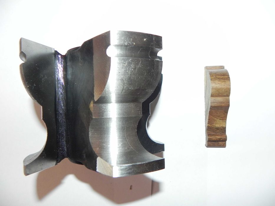 Freza profil lemn masiv plinta dulapuri usi rame mobila cod H90