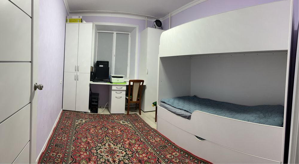 Продам квартир……………………………………….