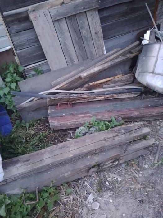Доски старые отдам бесплатно