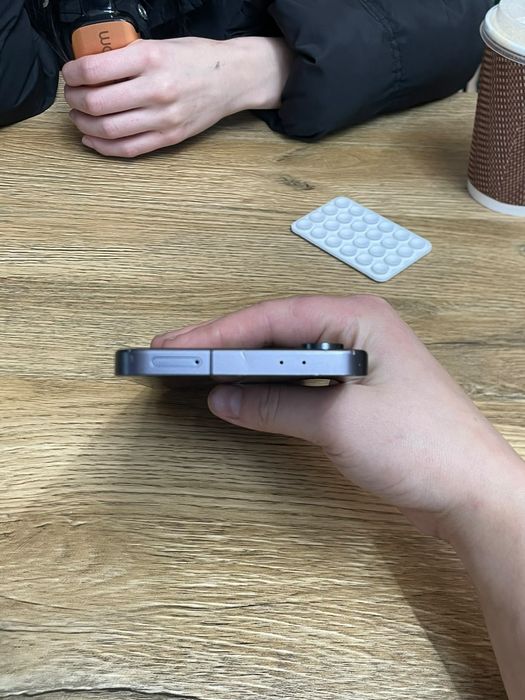 продается samsung S24 Fe