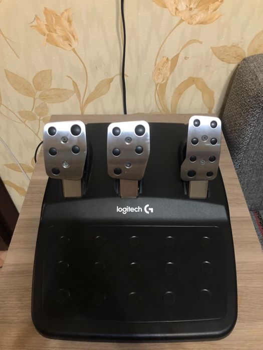 Продам игровой руль