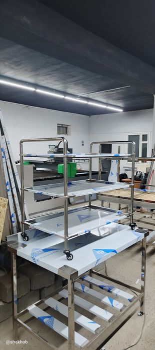 Стол и стеллаж из нержавеющей стали под заказ