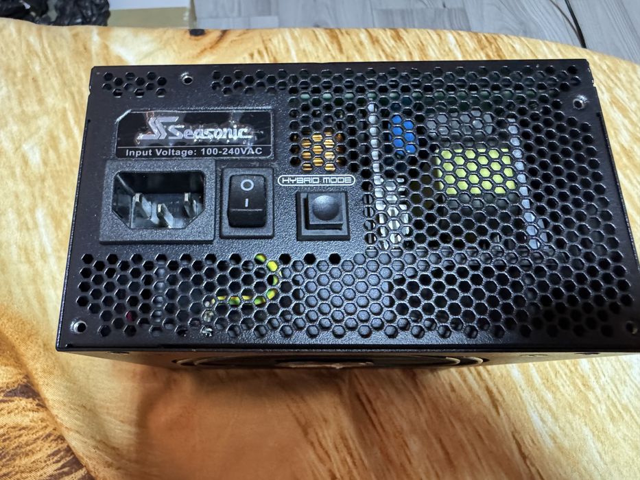 Sursa Seasonic Focus GX 650W Gold