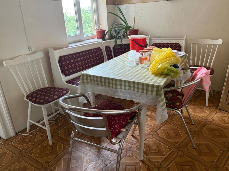 Mobilă second hand