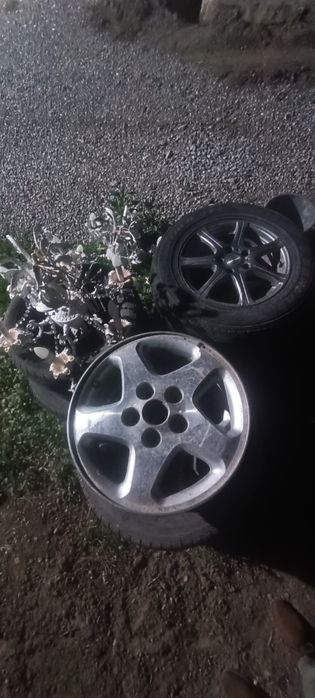 Диски на 16 и 17 обе в комплекте