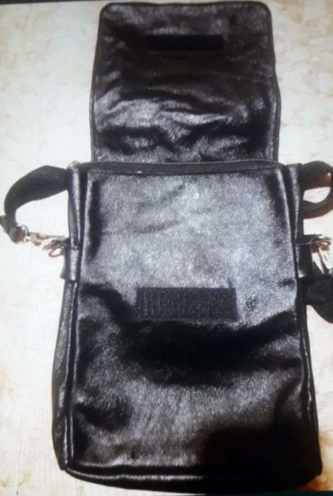 Продаю новые барсетки