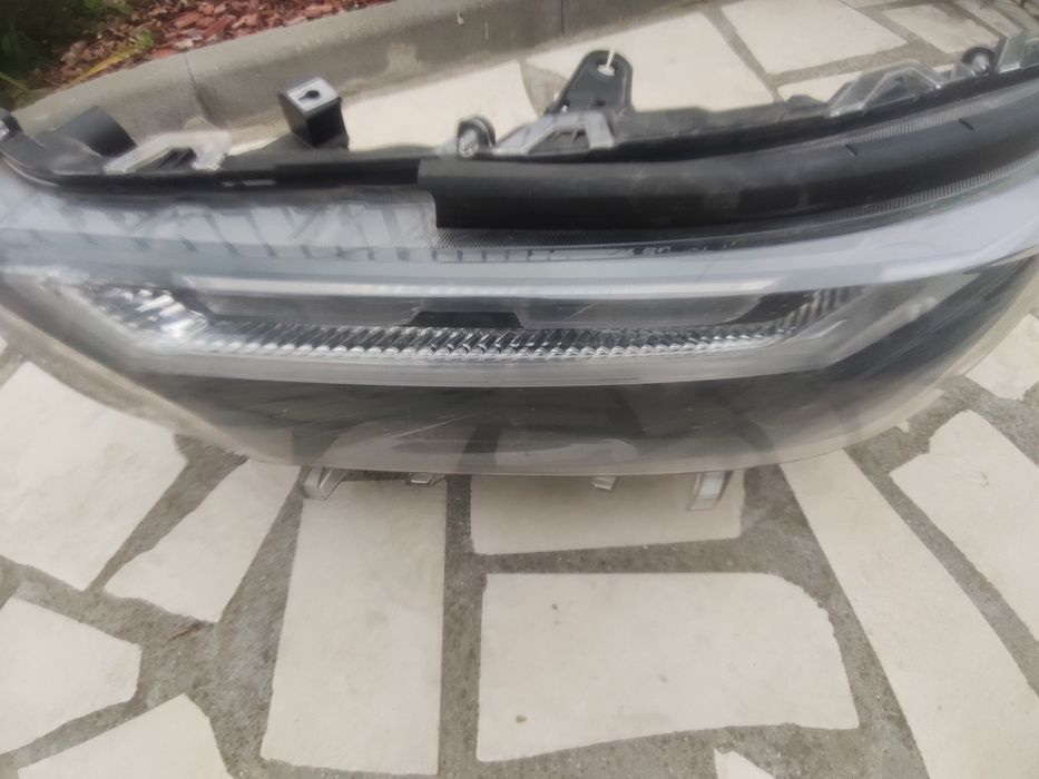 Фар десен за тойота рав4