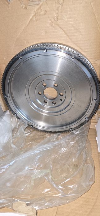 Нов едномасов маховик 228мм