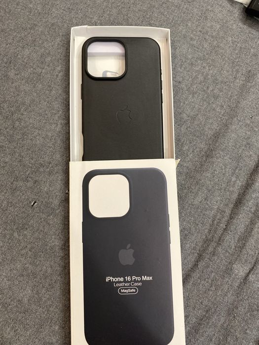 Продам чехлы на iphone 16 pro max