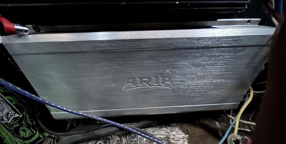 Продам сабвуфер.