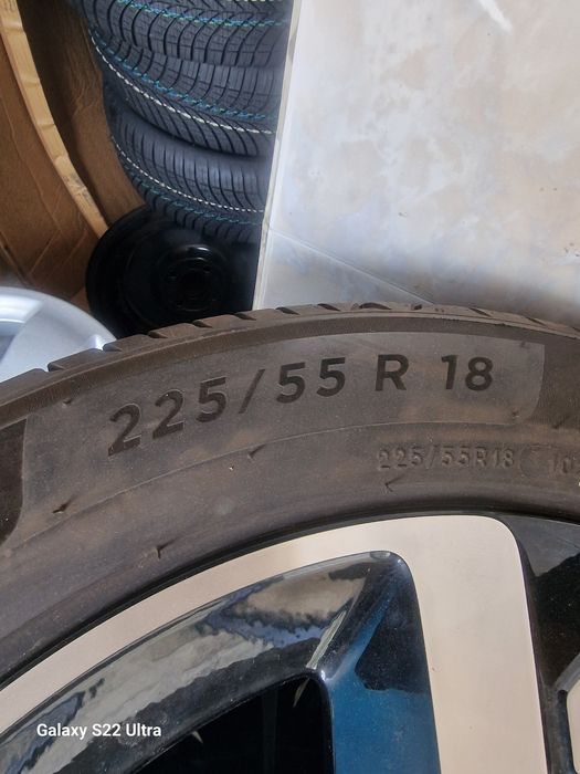 225 55 18 Michelin Dot 22