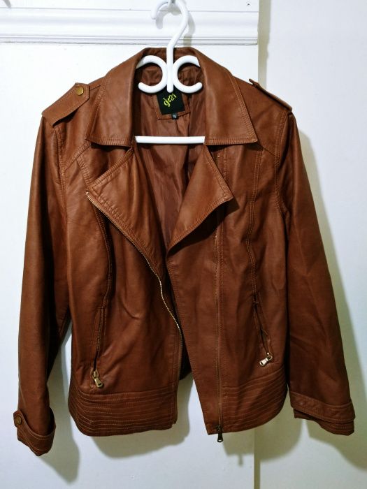 3 geci din imitatie piele pentru femei, masura mare - Nefolosite