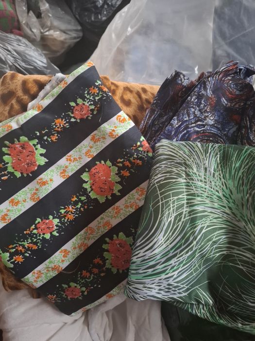 Продавам парчета плат