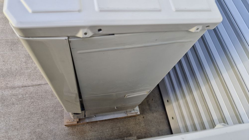 Mitsubishi heavy FDC100VSA-W 11kw 3 фазен нов с транспортен дефект