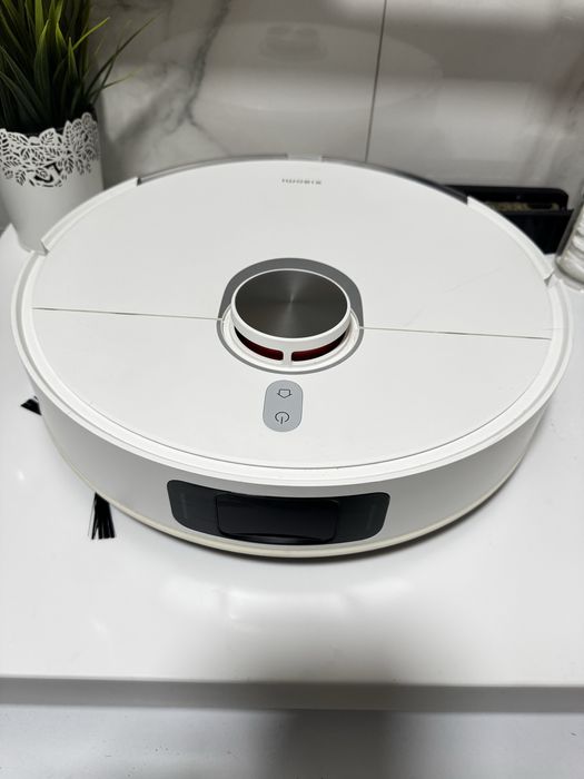 Пылесос xiaomi Robot s 20+