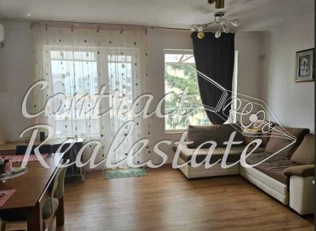 Дава се под наем Двустаен апартамент в Варна, Бриз - 75 кв.м за 448.8 € - Снимка #1