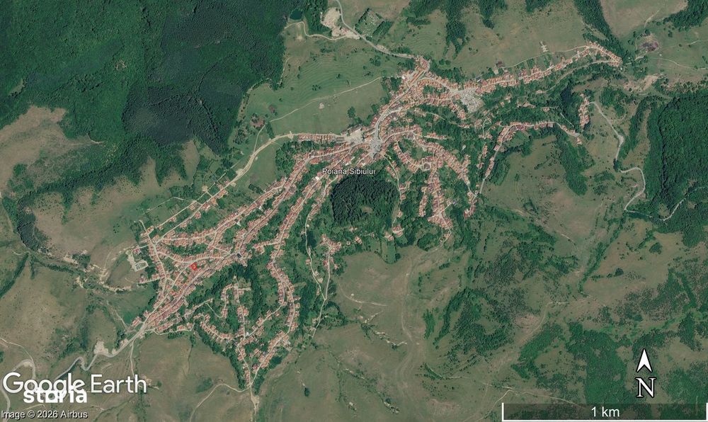 Casă cu curte și anexe în Poiana Sibiului