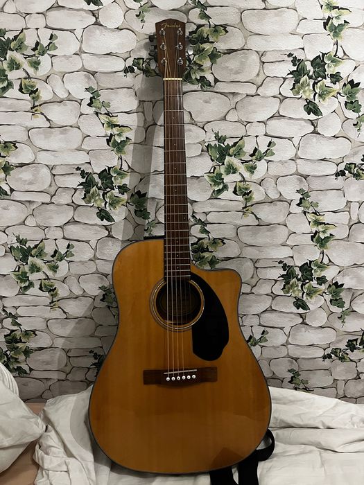 Fender CD-60SCE Natural Електро-акустична китара Дреднаут