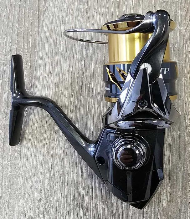 Спининг макара Shimano Twinpower 3000MHG + резервна шпула