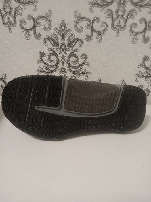 Продам кроссовки Nike METCON 7