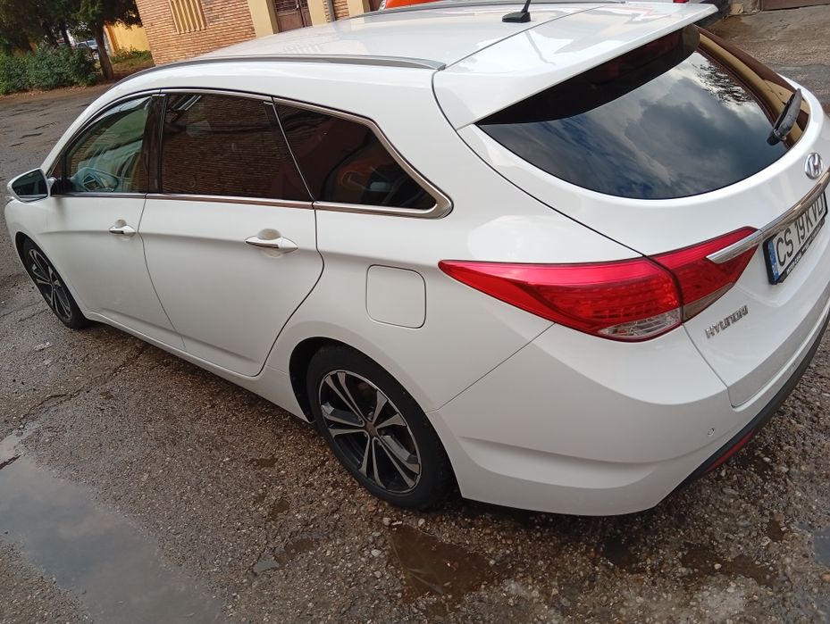 HYUNDAI i40 2013 — imagine 5