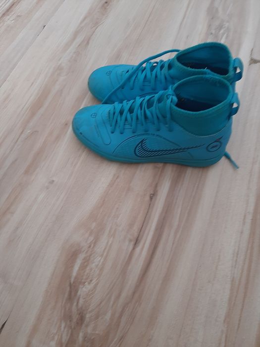 Adidasi nike fotbal copii marimea 33,5