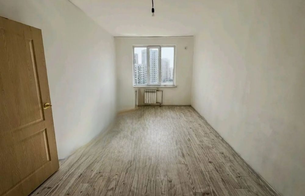 продам 2-х ком. 54кв. 8мкр. 7-этаж