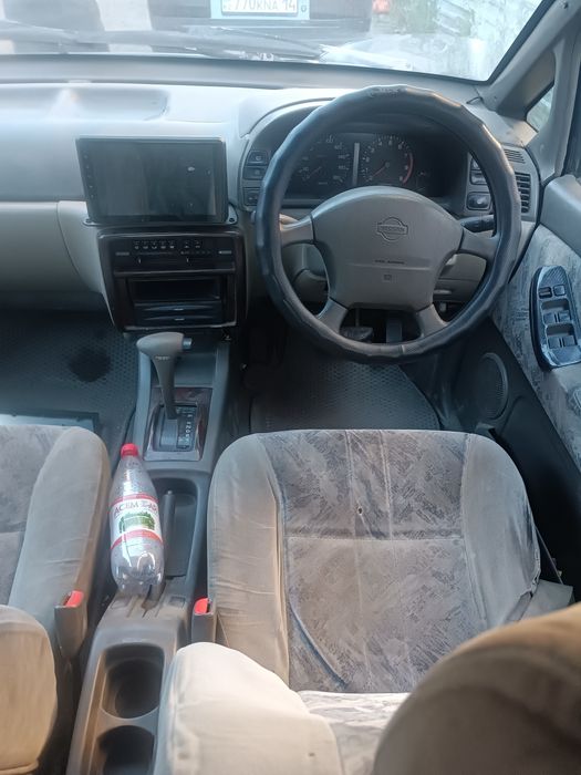 Nissan Prairie Joy разбор