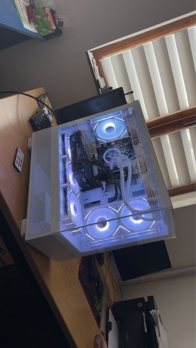 PC Gaming Ryzen 7 5700X / GTX 1660 SUPER / 16GB RAM / SSD 500GB / AIO