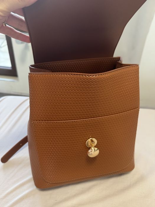 Дамска раница 30€ и чанти 10€