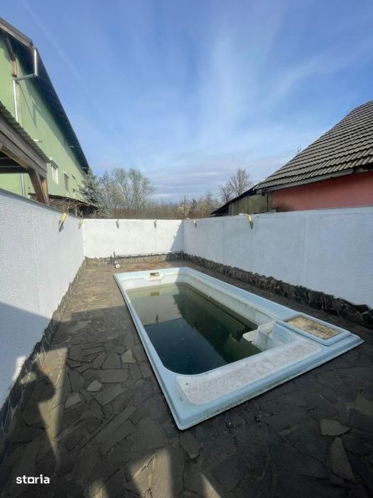 Casa individuala 200 mp, teren 4.5 ari, zona Vasile Alecsandri