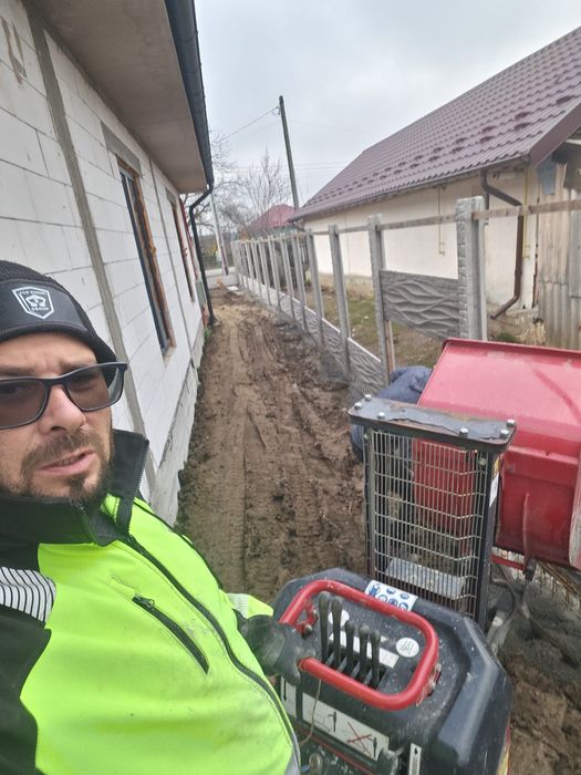 Dumper Hinowa cu lift